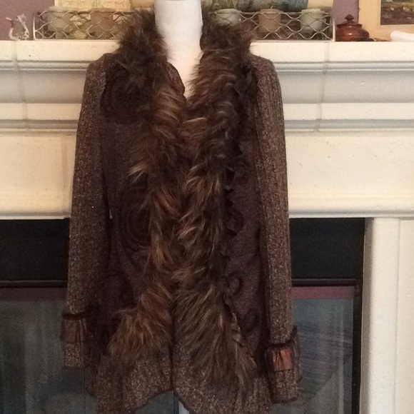 Gaby & Eden Sweaters - Gaby&Eden sweater-jacket bronze ribbon trim